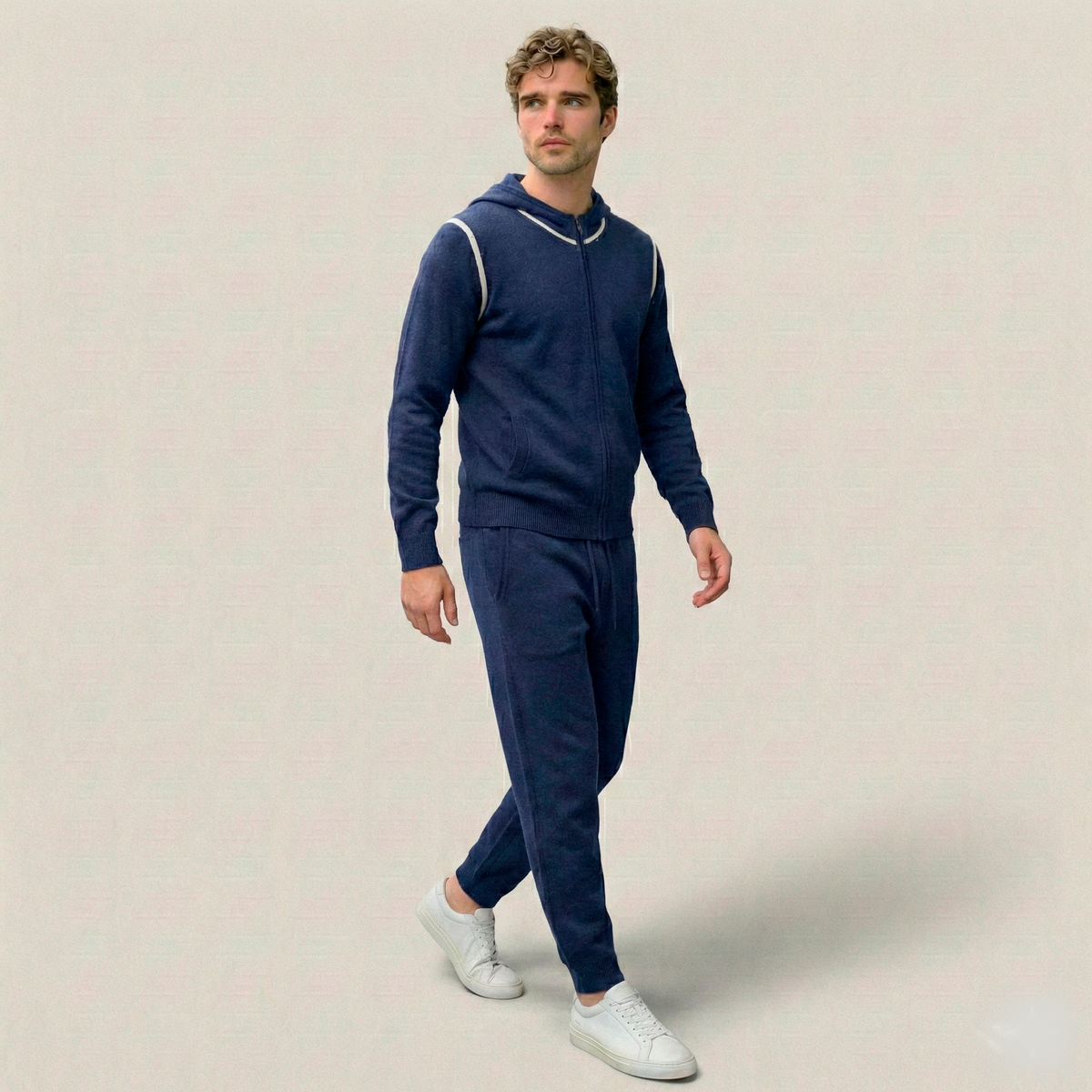 Norden Pure Cashmere Tracksuit Ensemble in blue